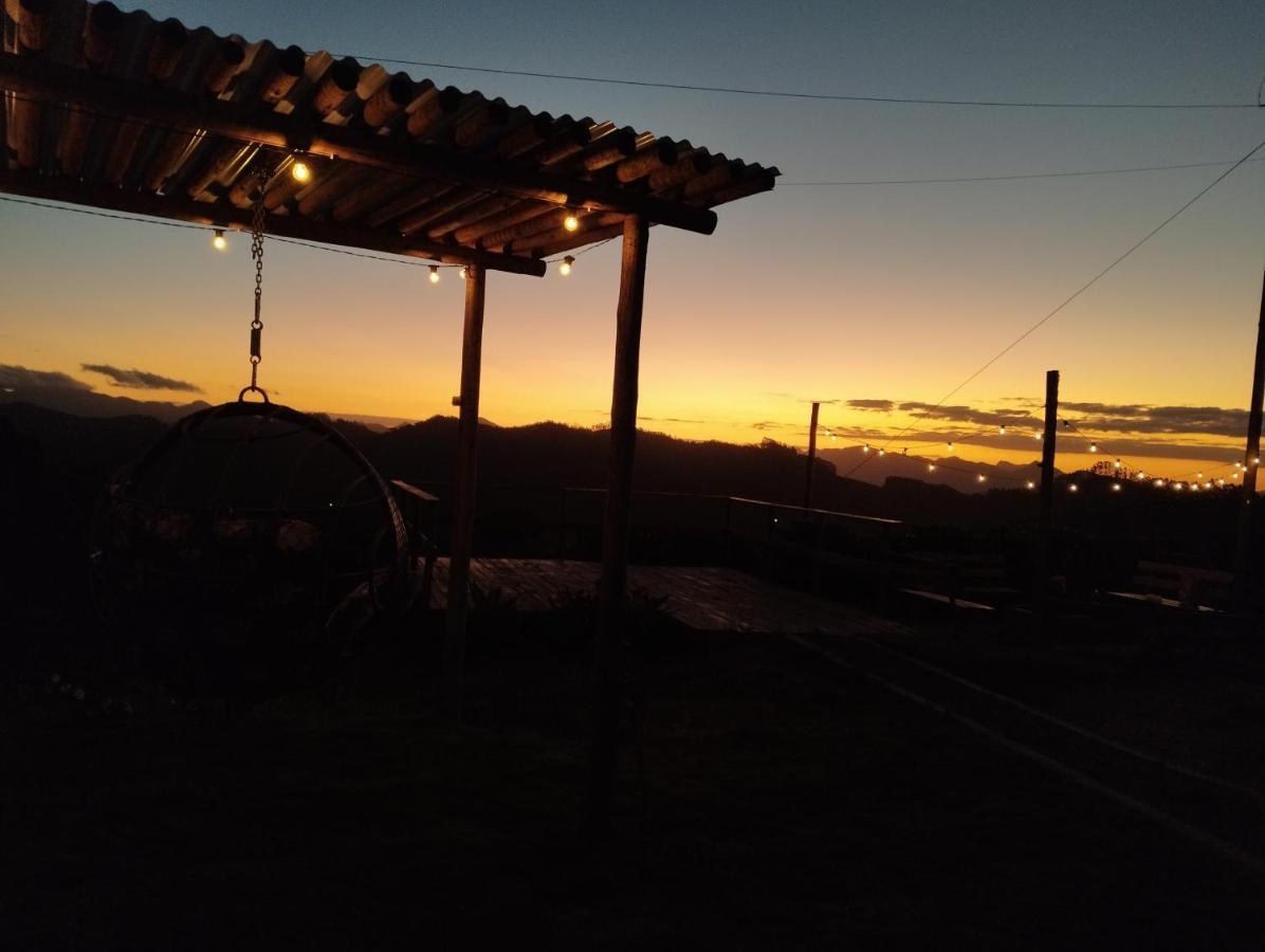 Chales Por Do Sol Caparao Velho Exterior photo