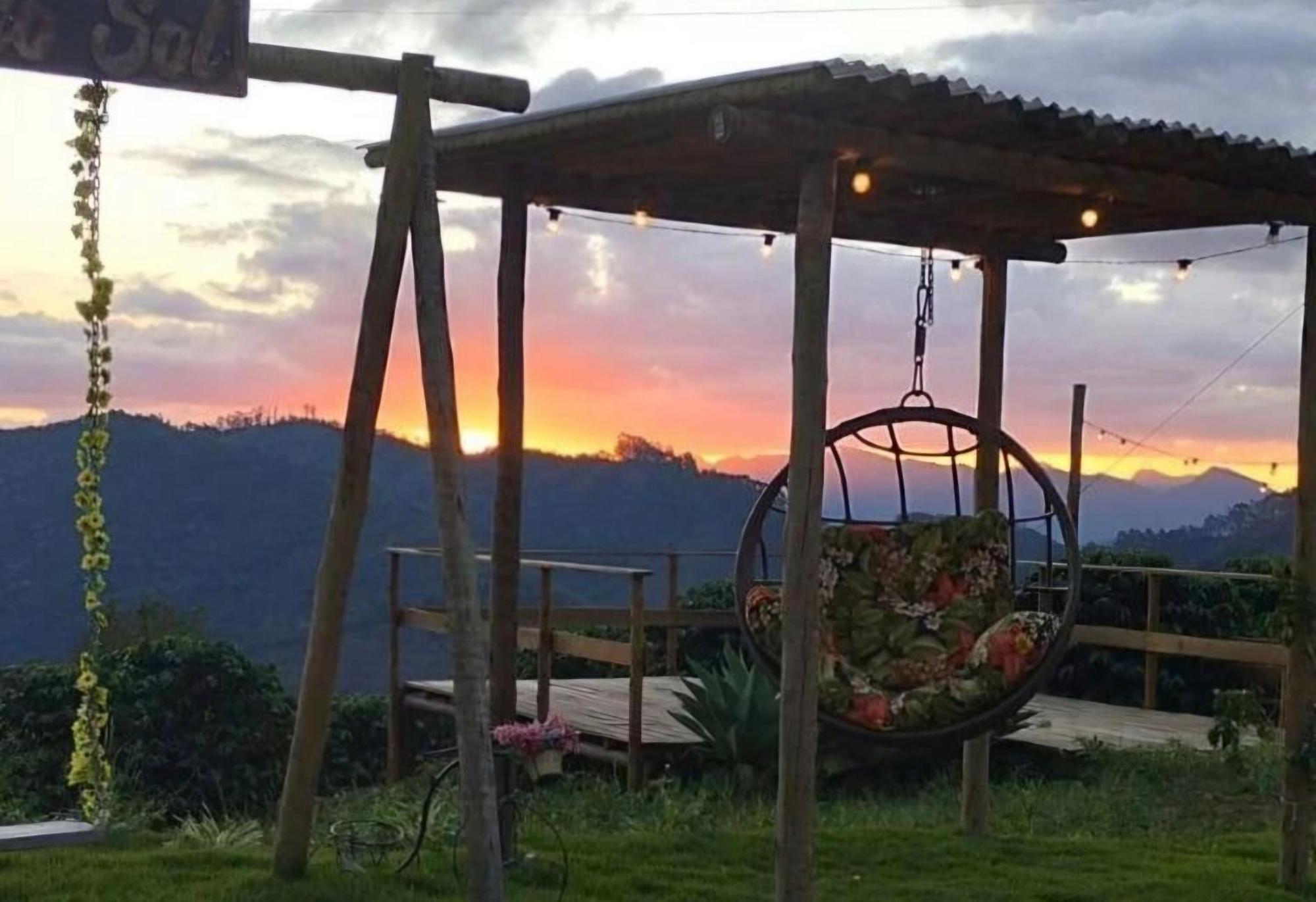 Chales Por Do Sol Caparao Velho Exterior photo
